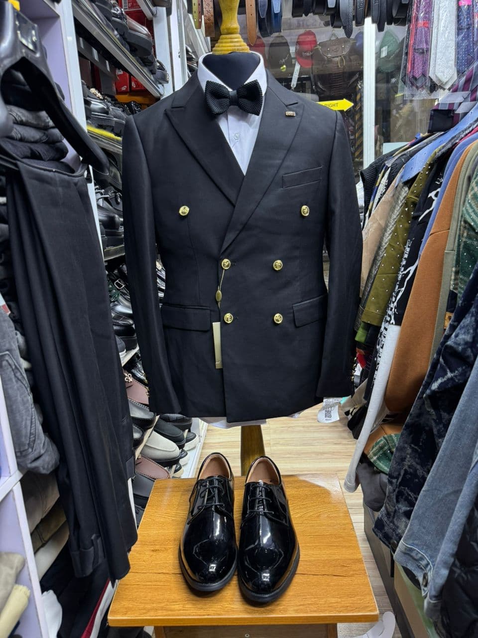 Obsidian Gold-Button Double-Breasted Suit